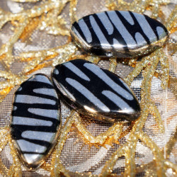 Velká Zebra Black Silver Lined české Sklo Ploché Oválné Korálky Náramek Korálek Halloween 25mm x 12mm 4ks
