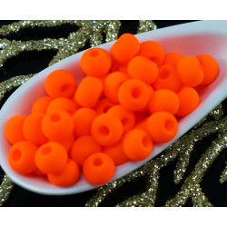 Zploštělé korálky z českého skla kulaté, matné, oranžové, neon UV active Halloween velikost 5 mm x 4 mm 20 kusů