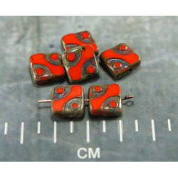 Hranaté korálky Picasso z českého skla ploché, čtveraté, hnědé, s puntíky rozměry 10 mm x 10 mm 6 kusů