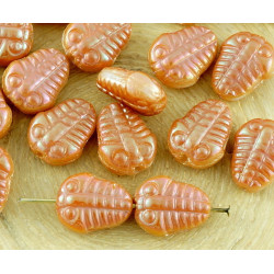 Tvarované korálky neprůhledné, lesklé, tvar trilobita zkameněliny fosílie 10 mm x 8 mm 6 kusů