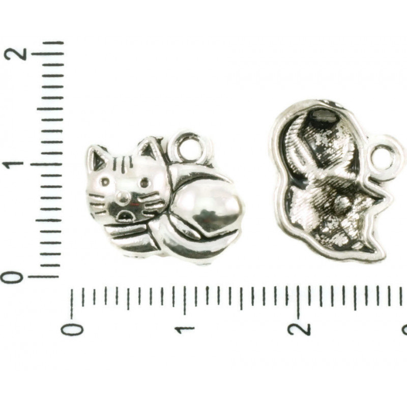 Kovový přívěsek ve tvaru kočky stříbrný starožitný vzhled rozměry 15 mm x 12 mm 12 kusů