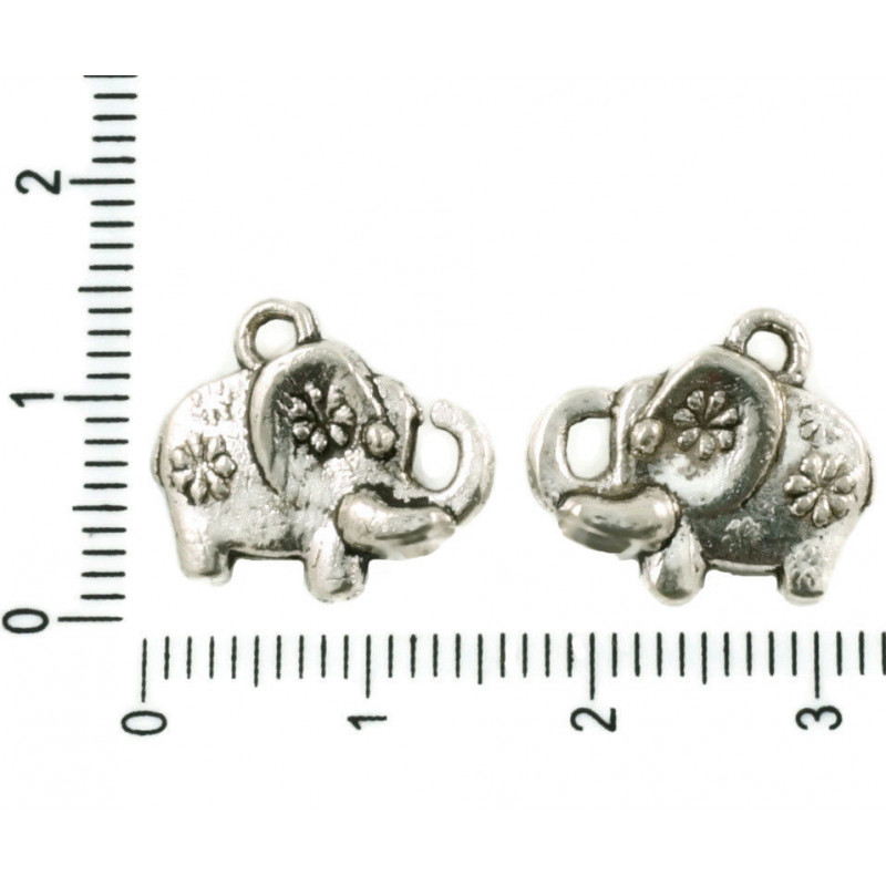 Kovový přívěsek ve tvaru slona starožitný stříbrný vzhled oboustranný, rozměry 16 mm x 14 mm 6 kusů