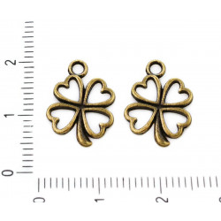 Kovový přívěsek ve tvaru čtyřlístku štěstí, sv. Patrik velikost 13 mm x 16 mm mm 10 kusů