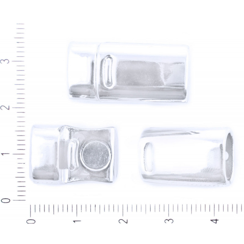 Kovová koncovka na kůži stužky postříbřená, plochá, magnetické zapínání, bižuterní komponent očko 10x7mm rozměry 25 x 13 x 10