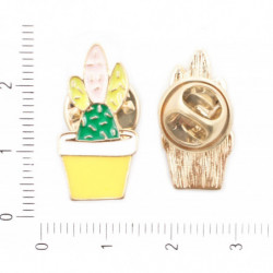 Kovový odznak brož, růžový, zlatý a zelený, motiv - kaktus v květináči rozměry 22 mm x 12 mm 1 kus