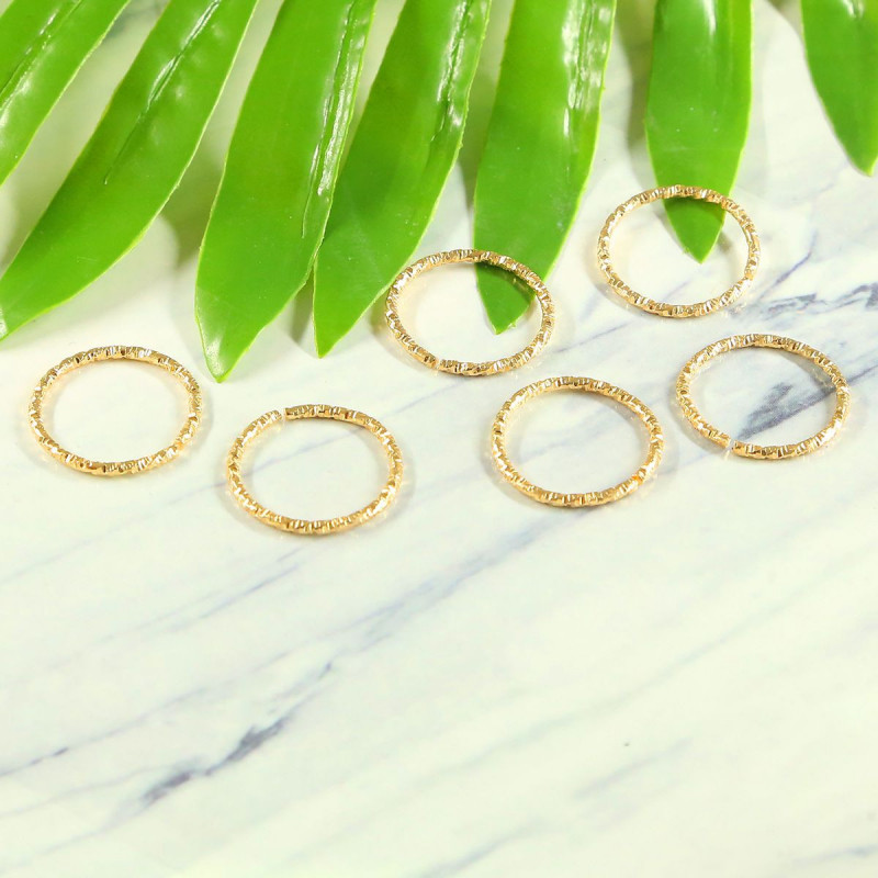 Gold Round vyřezávané Split Jump Ring Metal Diy otevřené kroužky konektory kovové nálezy šperky dělat dodávky