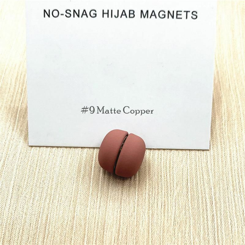 Hnědá Červená - 9 Zinek na bázi slitiny No-snag Magnetická kulatá ponožka na ponožky Hijab 1.2x1.2cm 1 kus