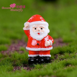 Dřevěné ozdoby Bílé a červené vánoční dekorace Santa Claus 29mm x 17mm 1 kus