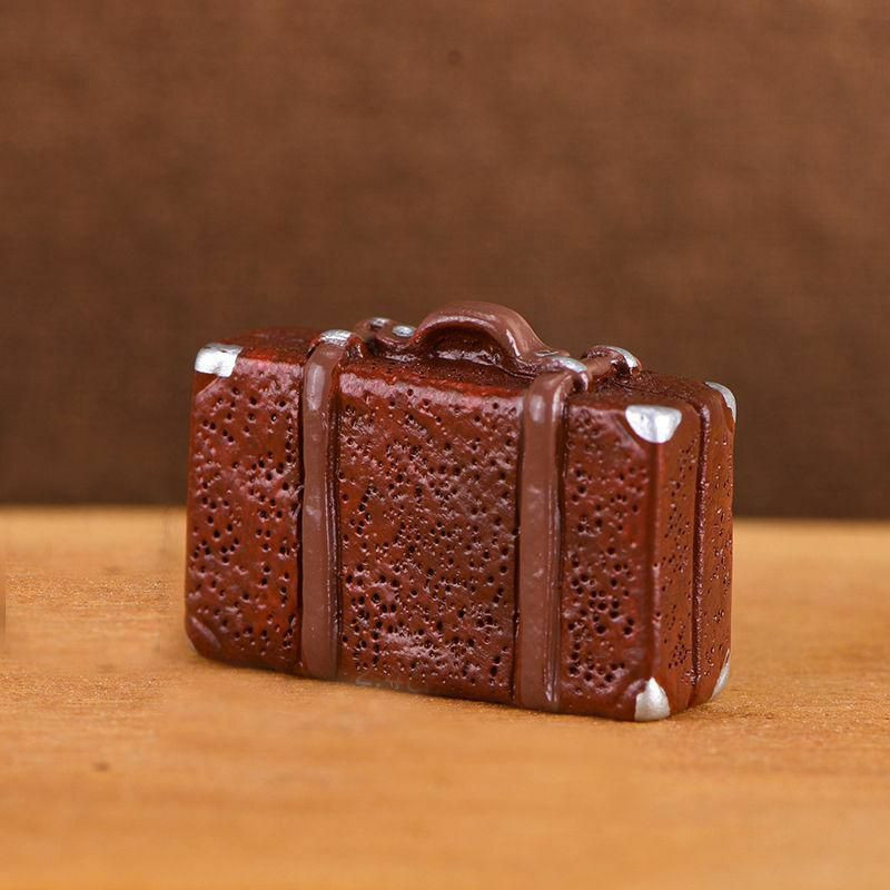 Hnědá - 9 zavazadel Retro Resin Micro Landscape Miniaturní dekorace 2.4x1.7cm 1 kus