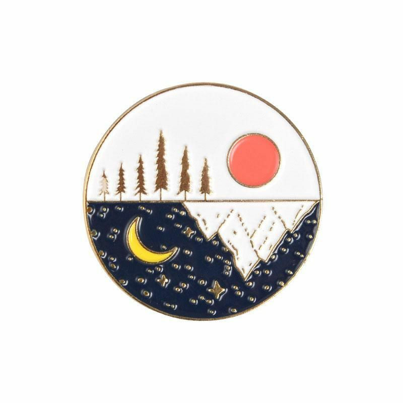 Pin Brože Sun Moon vícebarevný smalt 28mm Dia., 1 ks