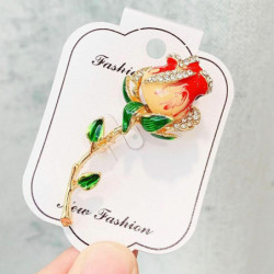 Pin brože Rose Flower pozlacené červené a zelené smalt Clear drahokamu 54mm x 36mm 1 kus