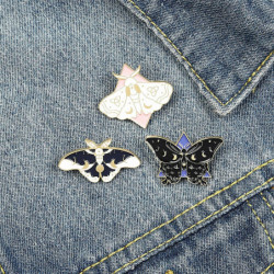 Pin Brože Butterfly Animal Black & Purple smalt 31mm x 23mm 1 kus