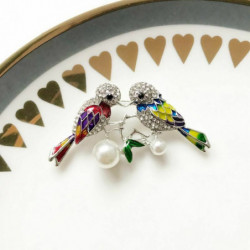 Zinek na bázi slitiny Pin Brooches ptačí zvířecí list stříbrný tón Multicolor Imitation Pearl Clear Rhinestone 55mm x 20mm 1 kus