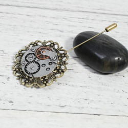 Steampunk Stick Pin Brože kolo Gear Antique Bronze Antique Silver 9.1 cm (3 5/8") x 4.3 cm (1 6/8"), 1 kus