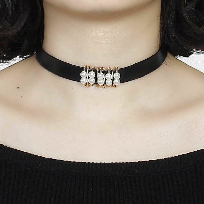 Nový módní černý PU kožený choker náhrdelník zlatá dlažba bezpečnostní piny bílá akrylová perla Imitace 34cm(13 3/8") dlouhá, 1