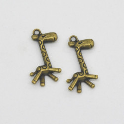 4 ks Starožitné bronzové zvířecí závěsy Žirafa Charms kovové nálezy Starožitné zvířecí bronz 15mm x 29mm x 4mm