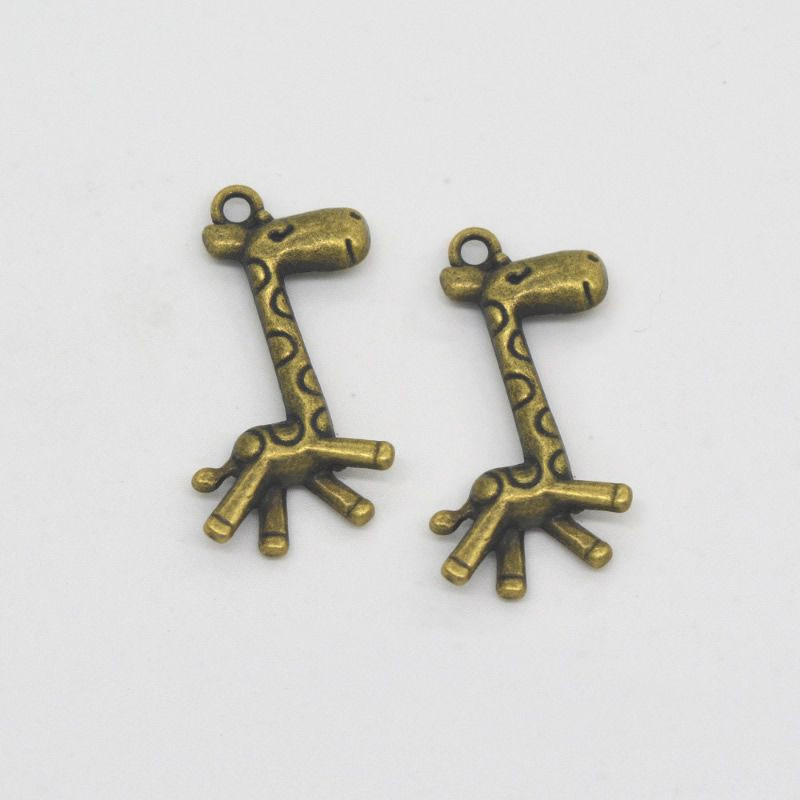 4 ks Starožitné bronzové zvířecí závěsy Žirafa Charms kovové nálezy Starožitné zvířecí bronz 15mm x 29mm x 4mm