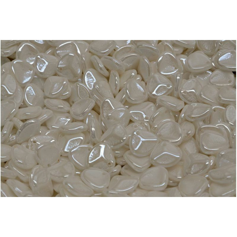 50pcs Opaque Luster bílá Petal česká skleněná plechovka 8mm x 7mm