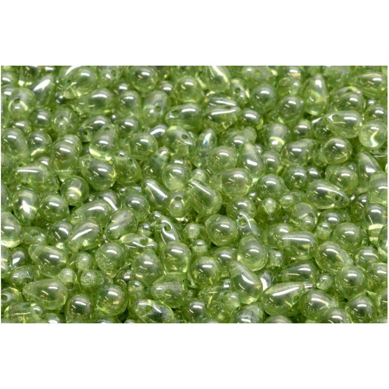 40 ks Crystal Green Luster Teardrop české skleněné vločky 4mm x 6mm