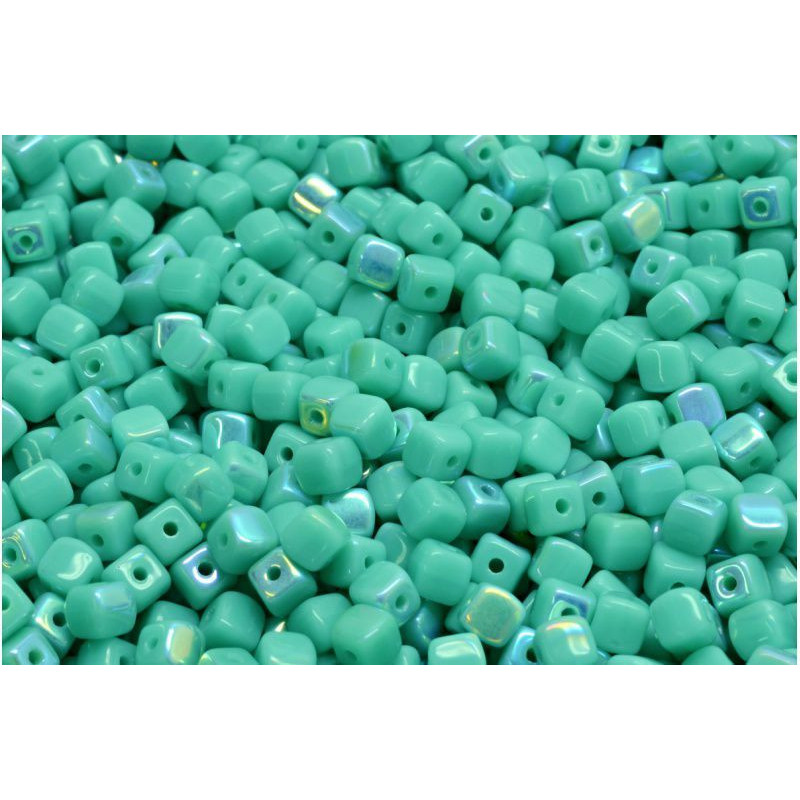 40 ks Opaque Turquoise Green Ab Half Cube české skleněné vločky 4mm