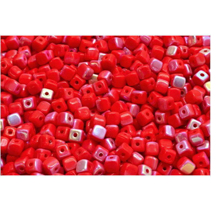 40 ks Opaque Coral Red Ab Half Cube české skleněné vločky 4mm